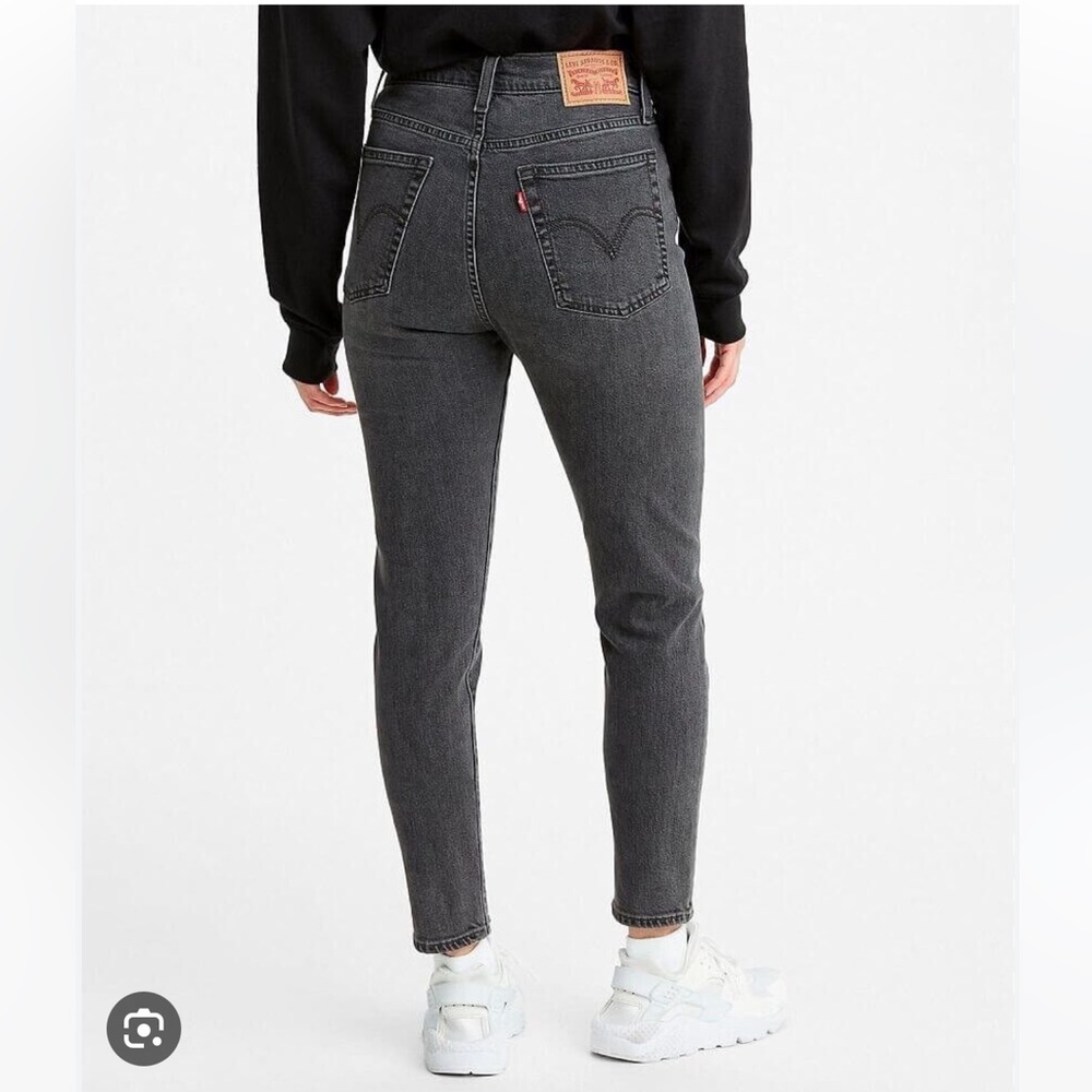 Levi’s Wedgie Icon Straight Fit Jeans